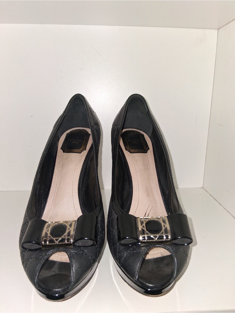 Christian Dior Black Patent Leather Bow Round Toe Slip-On Pumps